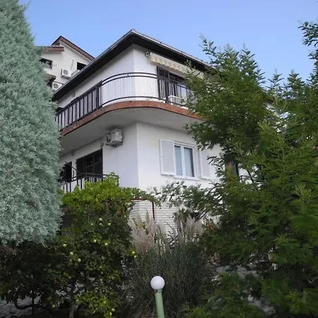Mit Balkon Und Meerblick By Interhome Apartman Crikvenica