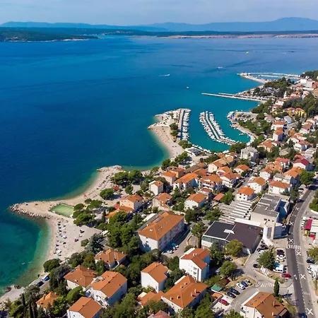 Mit Balkon Und Meerblick By Interhome Lejlighed Crikvenica
