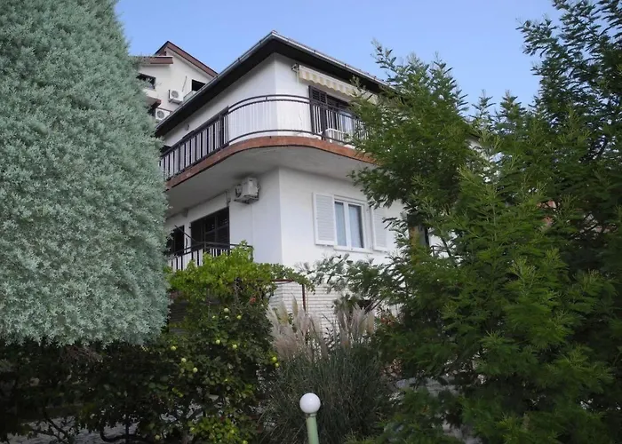 Mit Balkon Und Meerblick By Interhome شقة تْسْغيكفانِتْسا